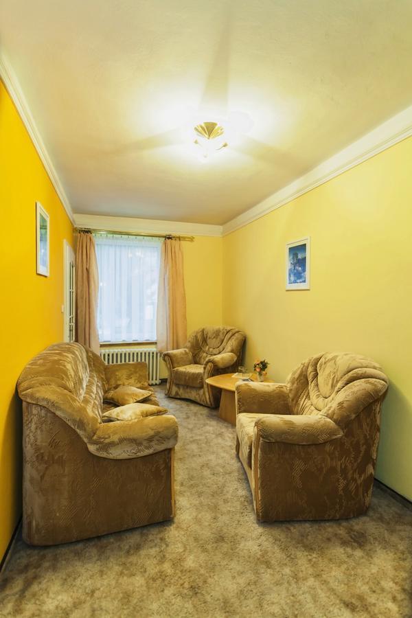 Hotel Centrál Kremnica Exterior foto